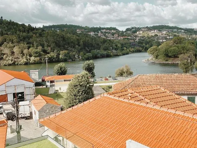 بيت للعطل Casa Dos Avos *